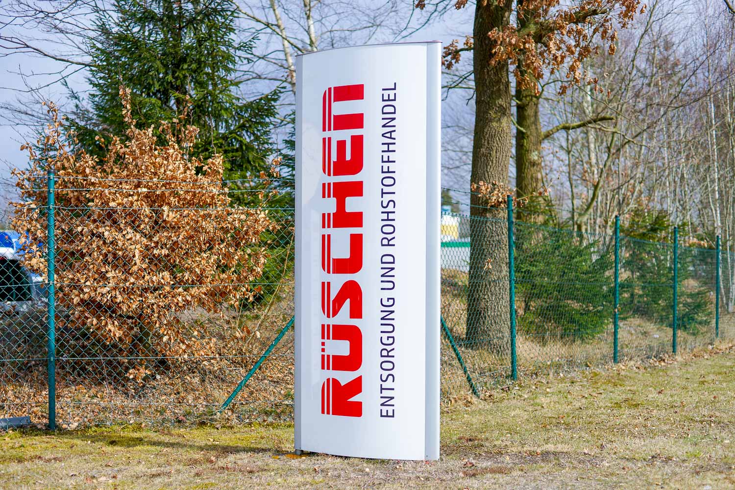 Werbepylon Rüschen