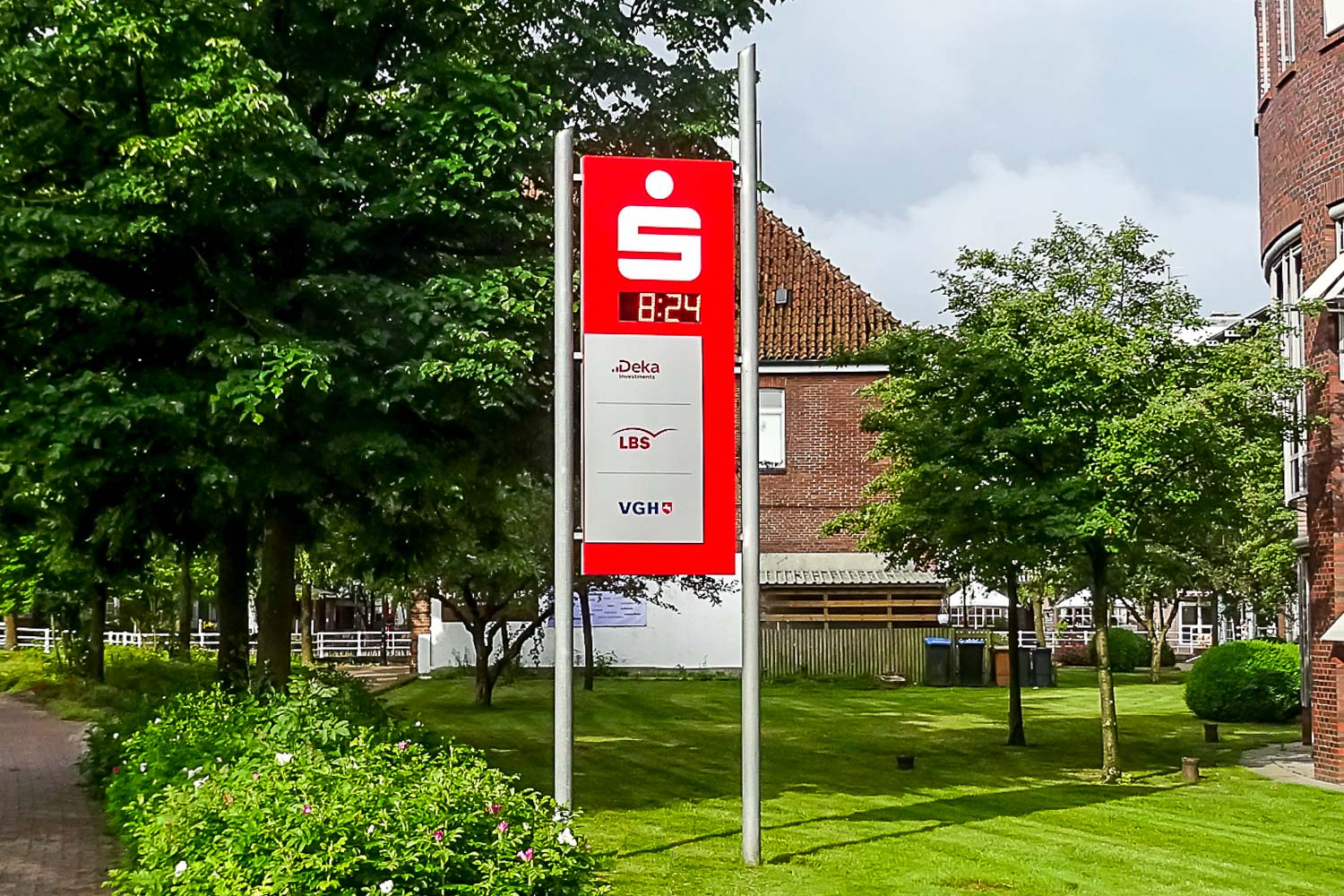 Sparkasse Standschild